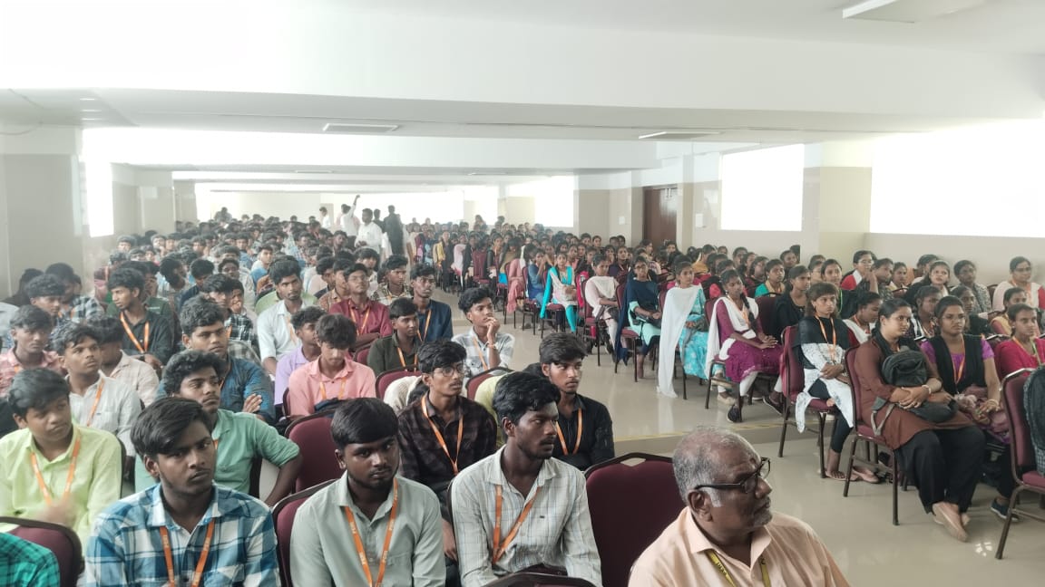 Anjali Computer Education A seminar was conducted at PERI Institute of Technology by Anjali Computer Education, Tambaram. photo 4